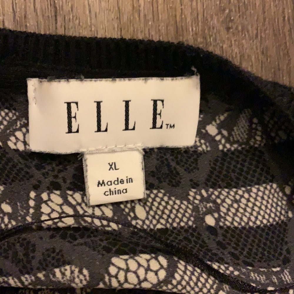 Cardigan - Picture 2 of 3